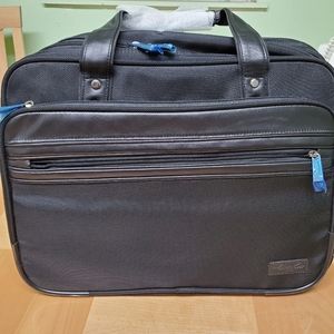 NEW Kenneth Cole Laptop Bag!
